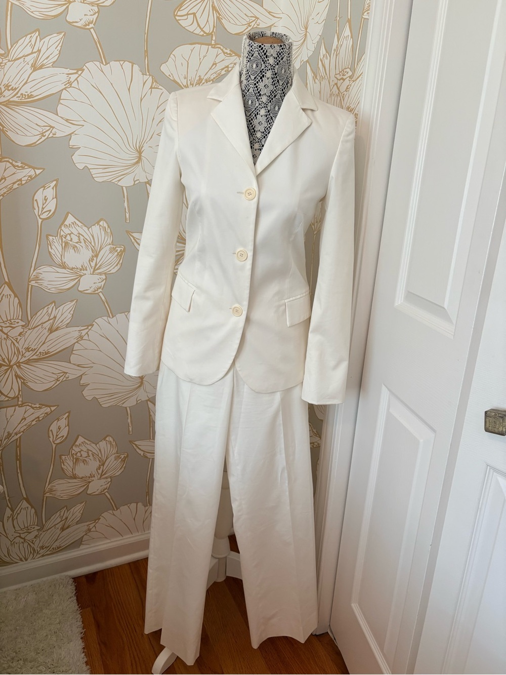 Barneys New York Off-White Tailored Blazer and Trouser suit
